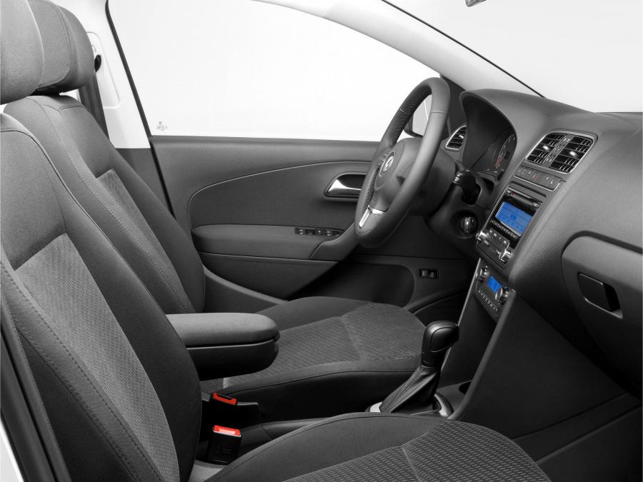  Volkswagen Polo Sedan 2010 года  (фото 53 из 123)